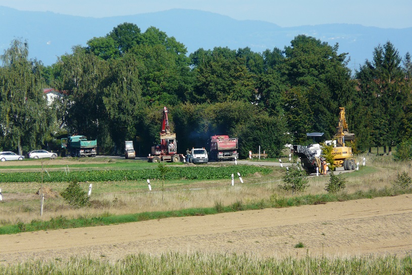 P1400668