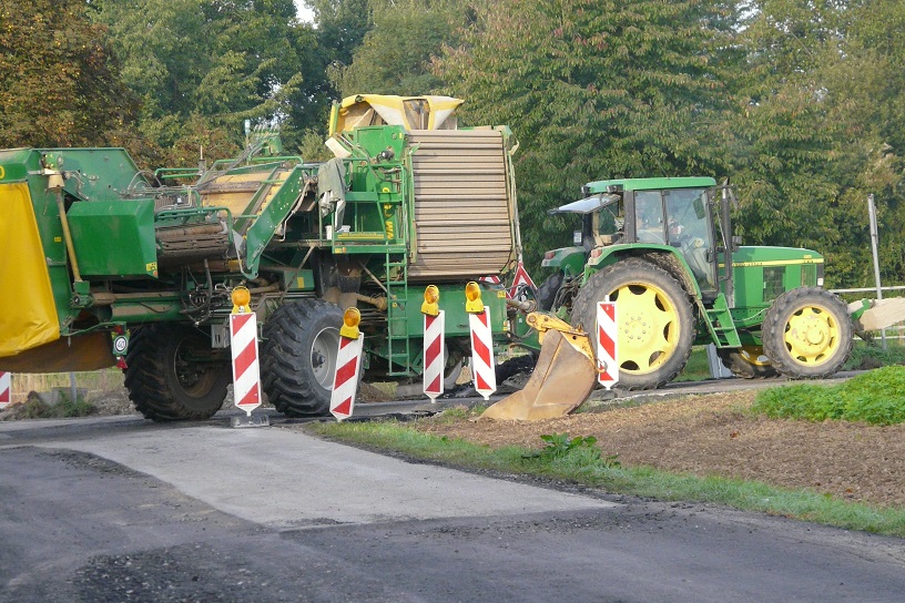 P1400682