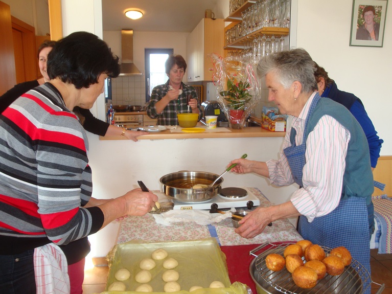 07Feb.Krapfen backen 22
