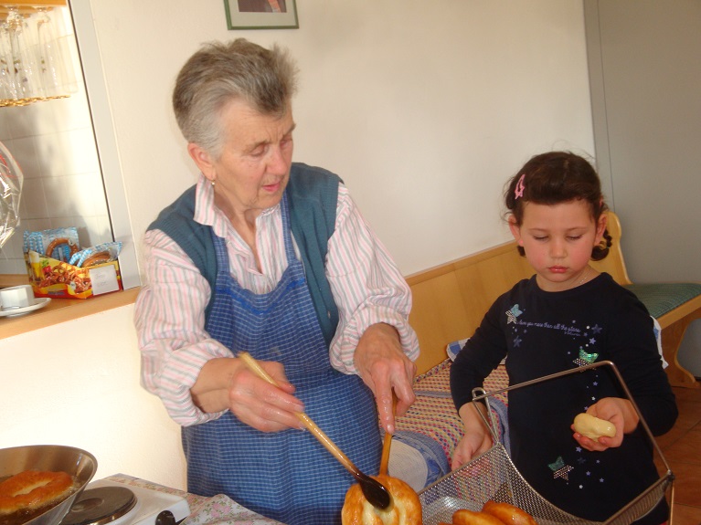 07Feb.Krapfen backen 58