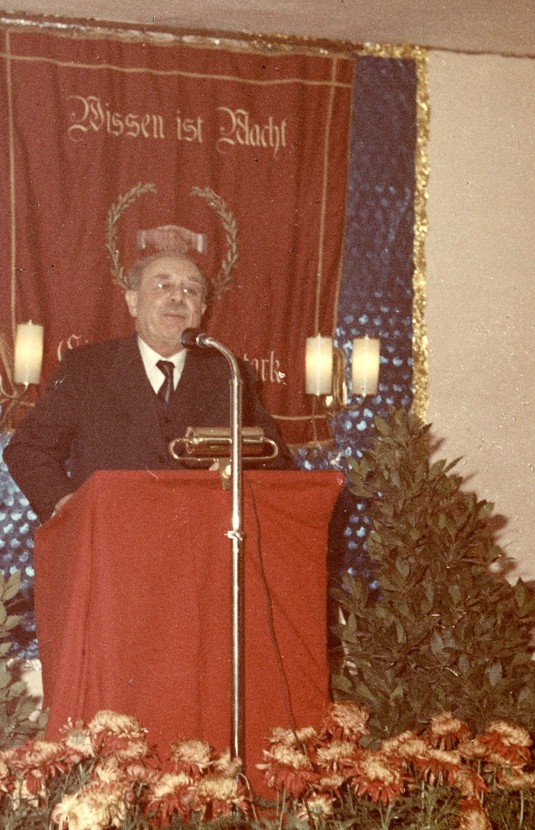 Ministerpräsident Dr. Wilhelm Hoeger wird Ehrenbürger