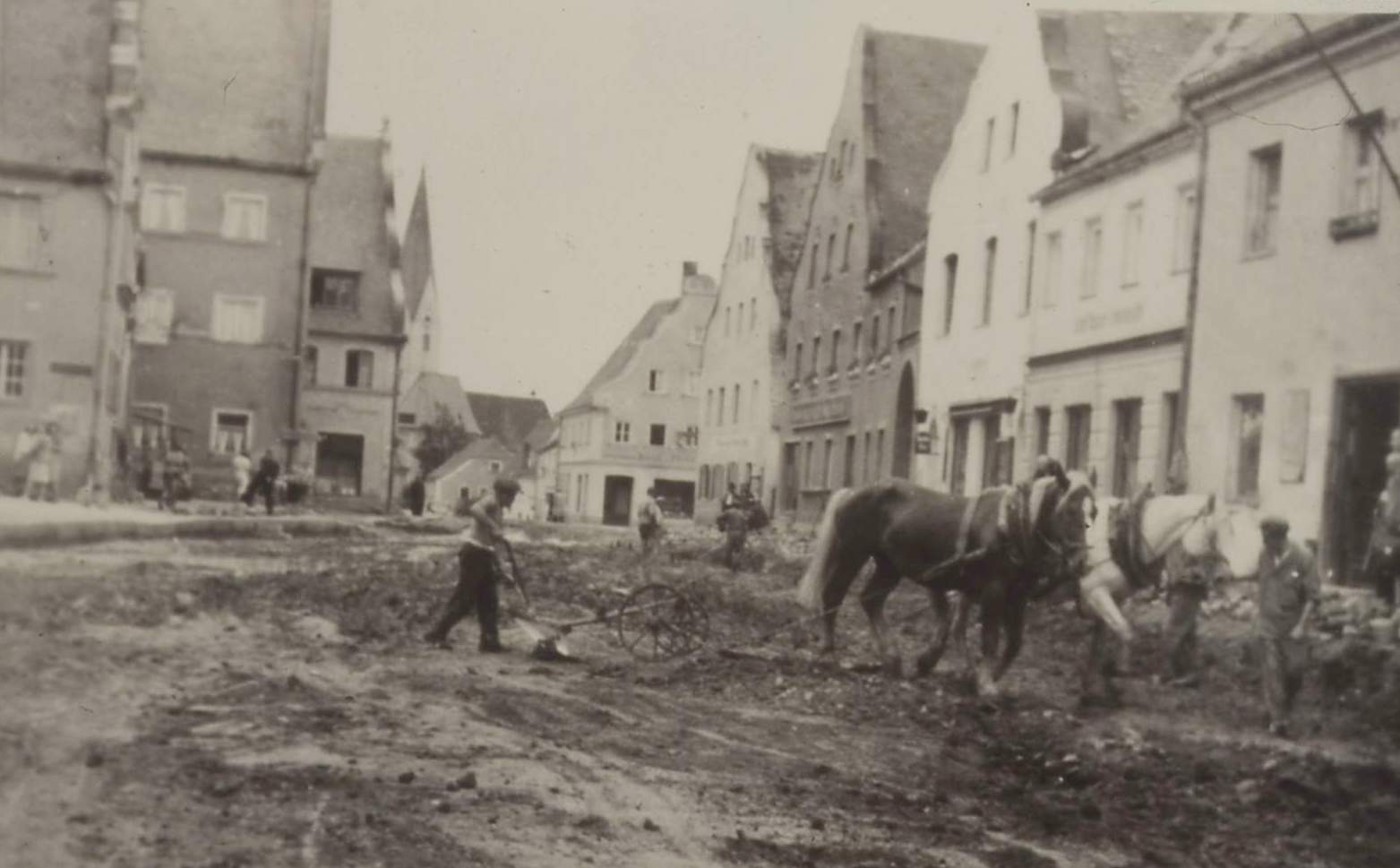 Pflasterung Stadtplatz 1952 Bild 3