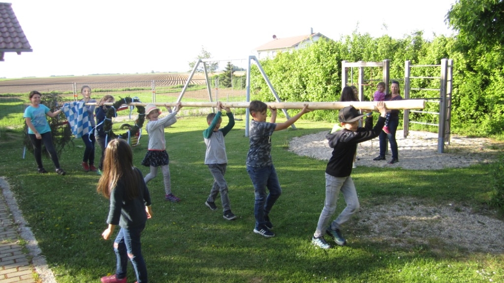 maibaum jugend