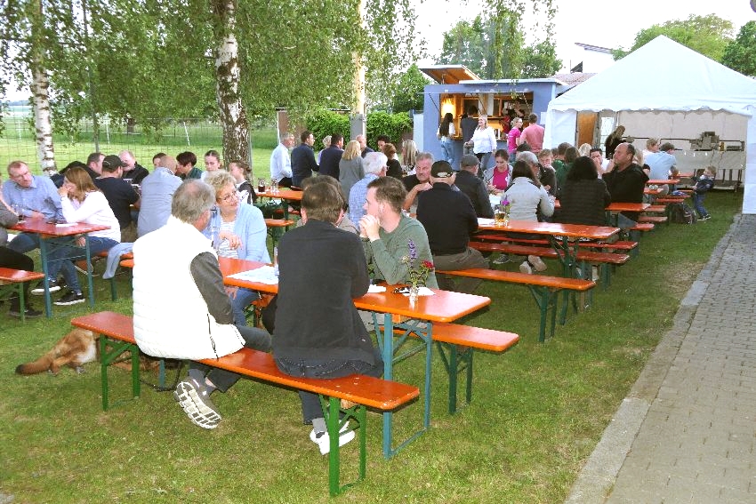 Dorffest Samstag im Mai
