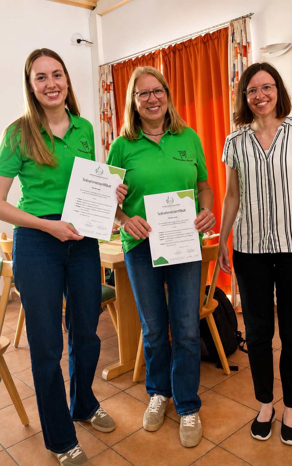 Christine und Marlene Urkunde